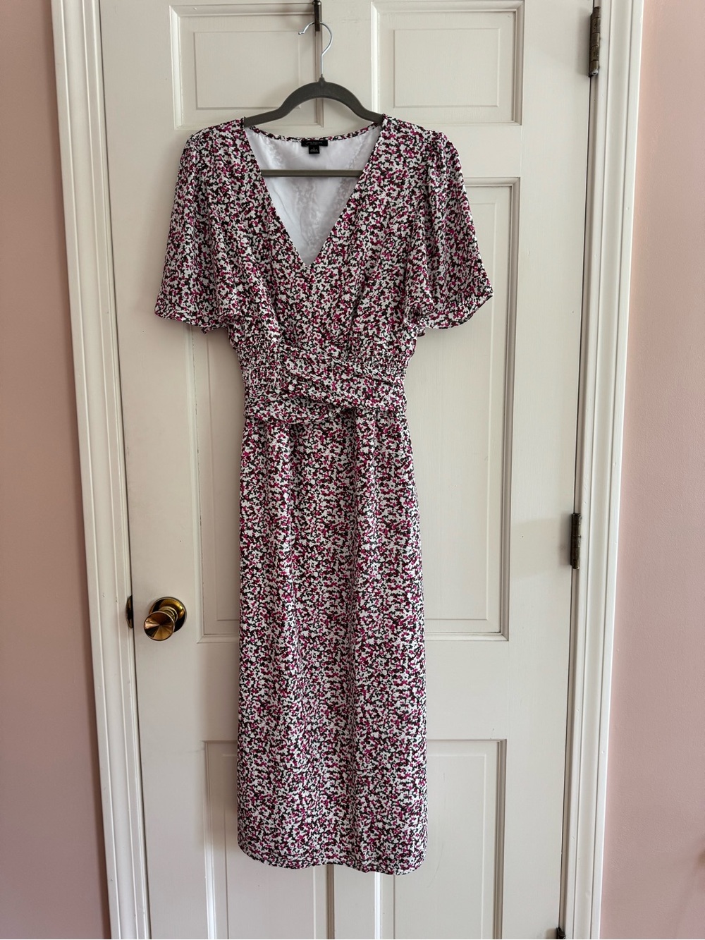 Floral Midi Dress in White and Pink